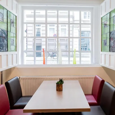Hotel Alster-2